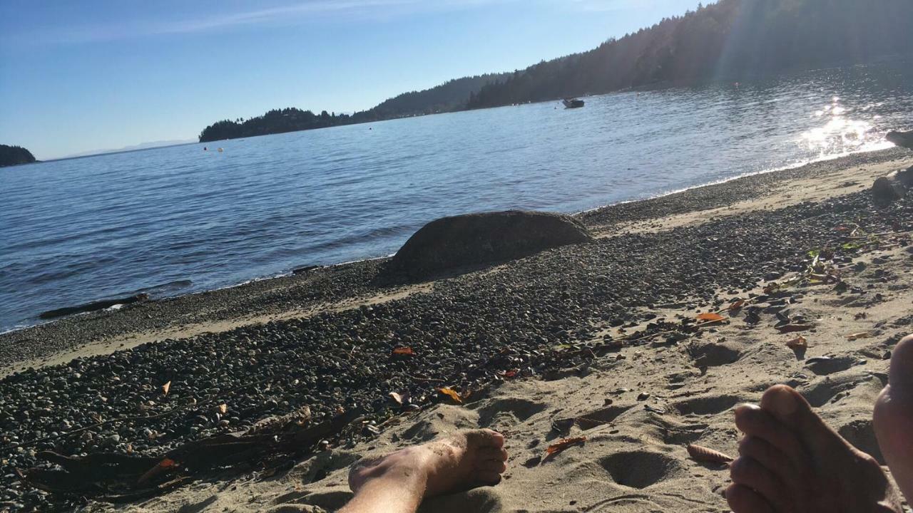Oceanfront Suite Gibsons Dış mekan fotoğraf