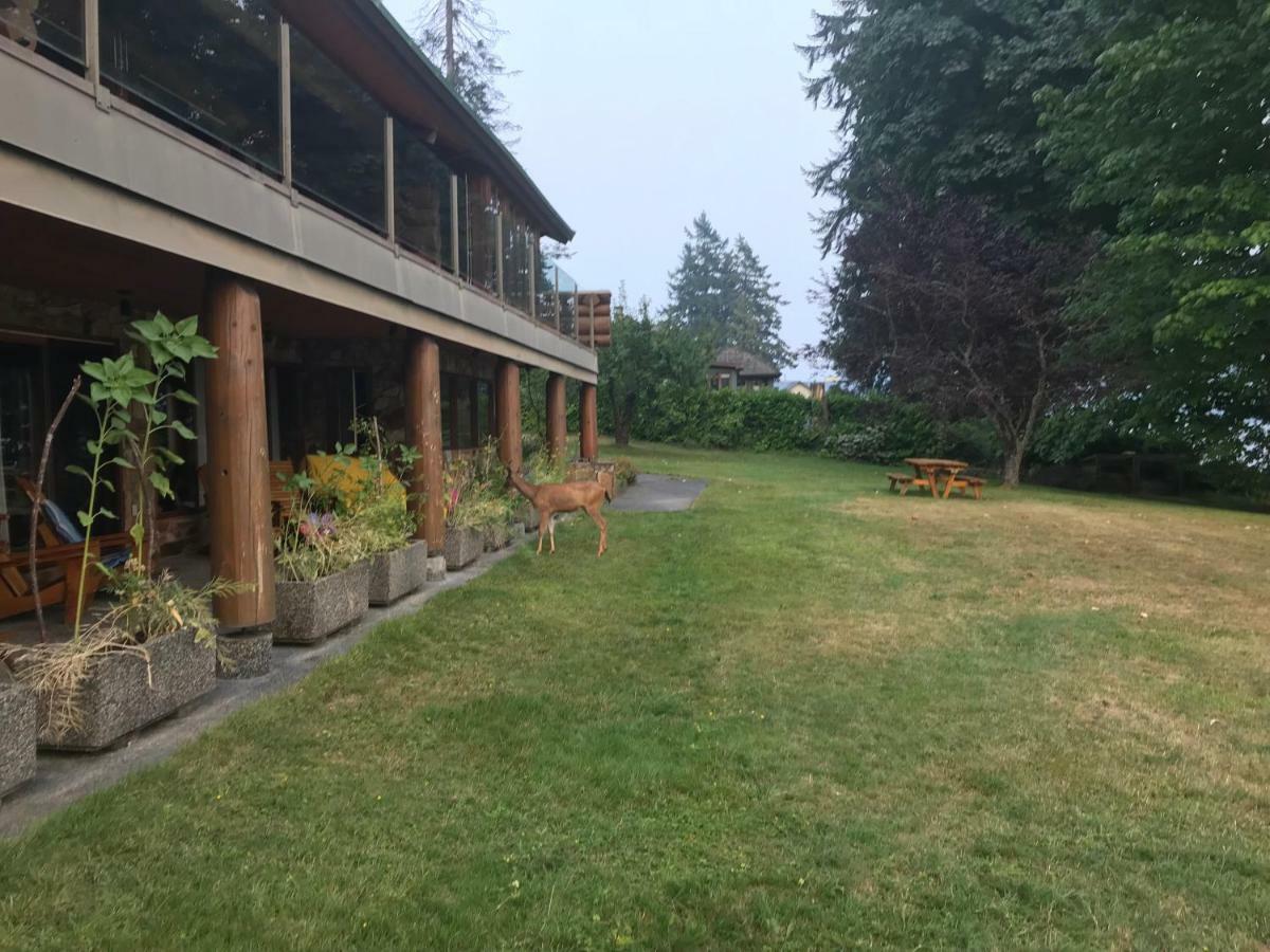 Oceanfront Suite Gibsons Dış mekan fotoğraf