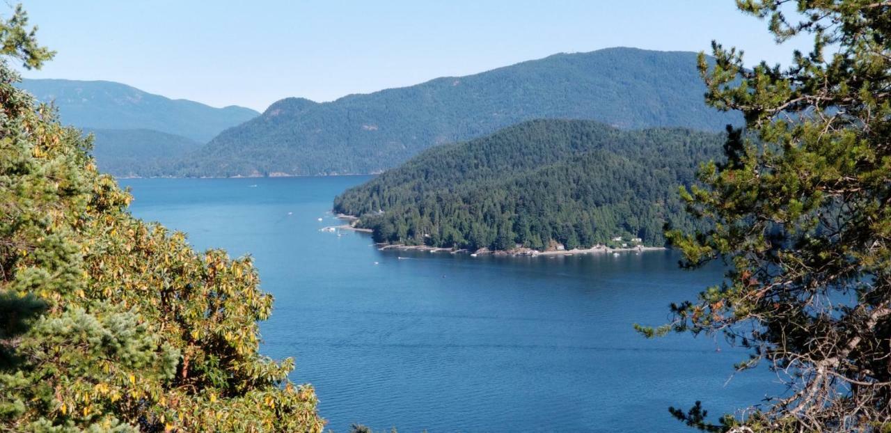 Oceanfront Suite Gibsons Dış mekan fotoğraf